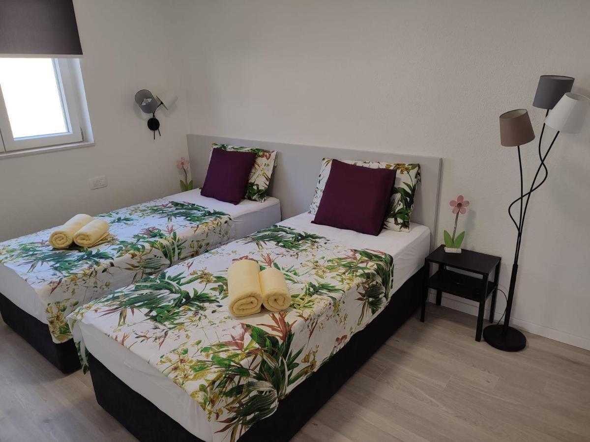 Seaview Suites Ondina Komiža Exterior foto